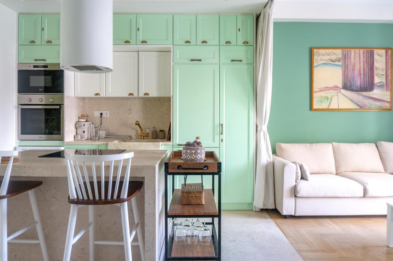 Appartamento Tiffany'S Luxury 2Br With Acropolis View Atene Esterno foto