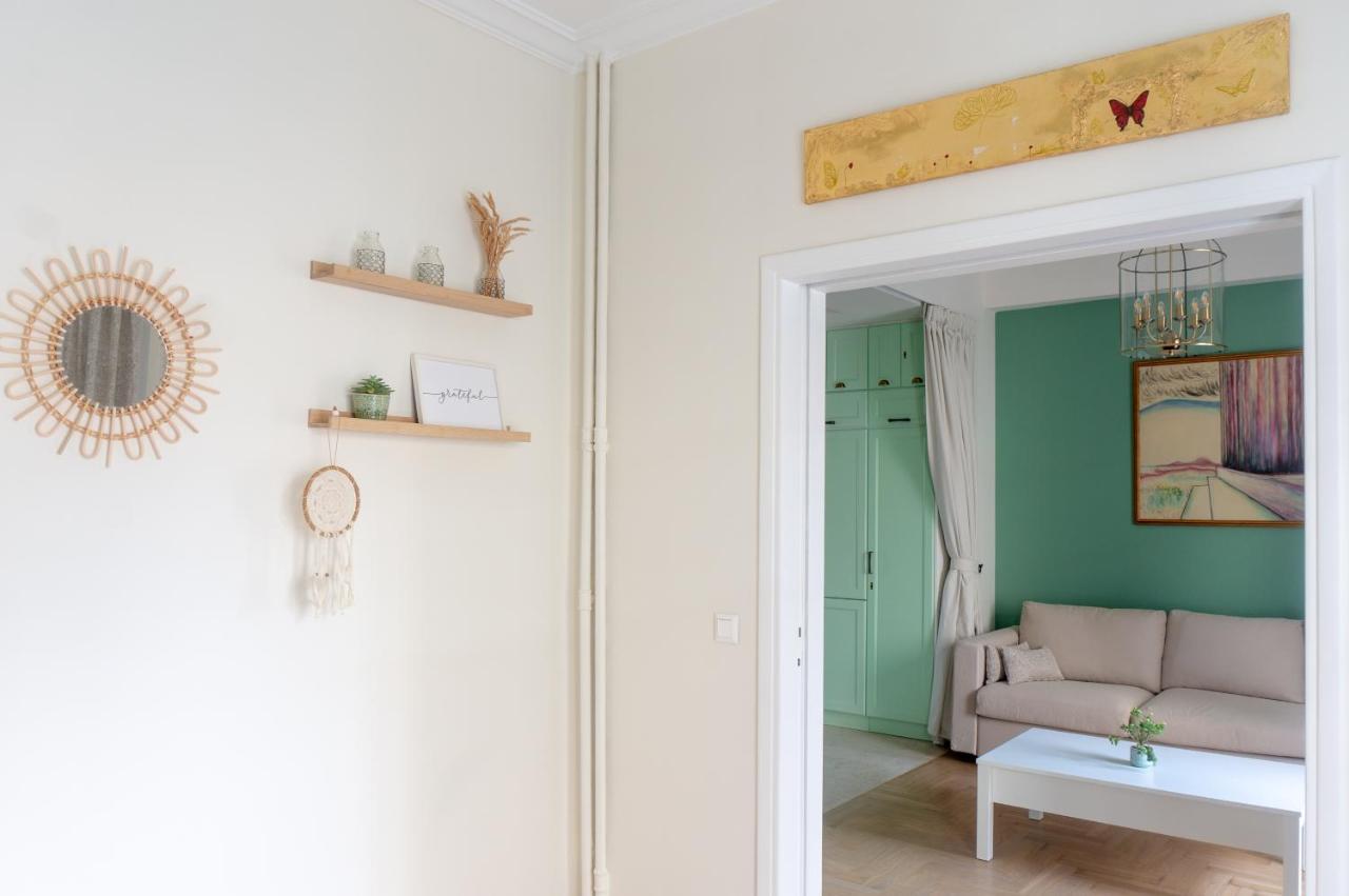 Appartamento Tiffany'S Luxury 2Br With Acropolis View Atene Esterno foto