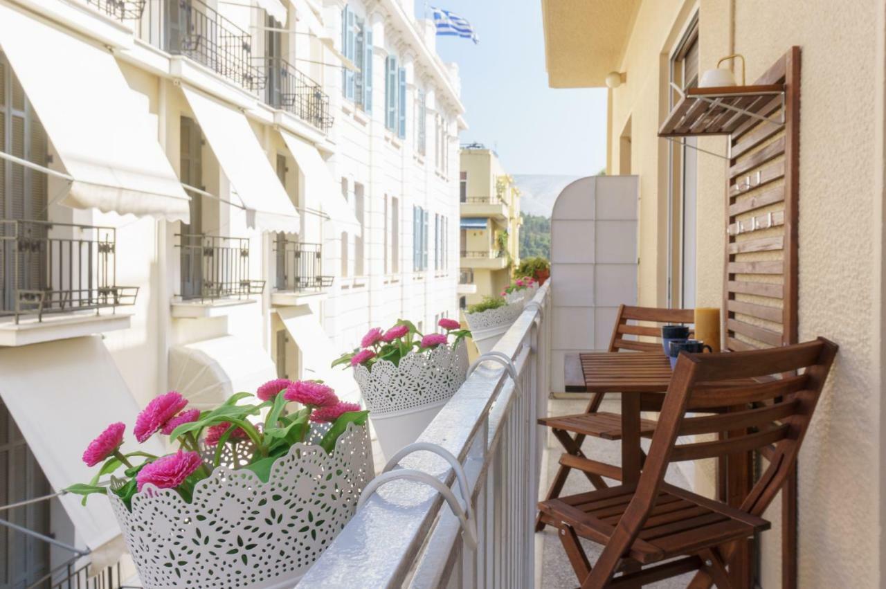 Appartamento Tiffany'S Luxury 2Br With Acropolis View Atene Esterno foto